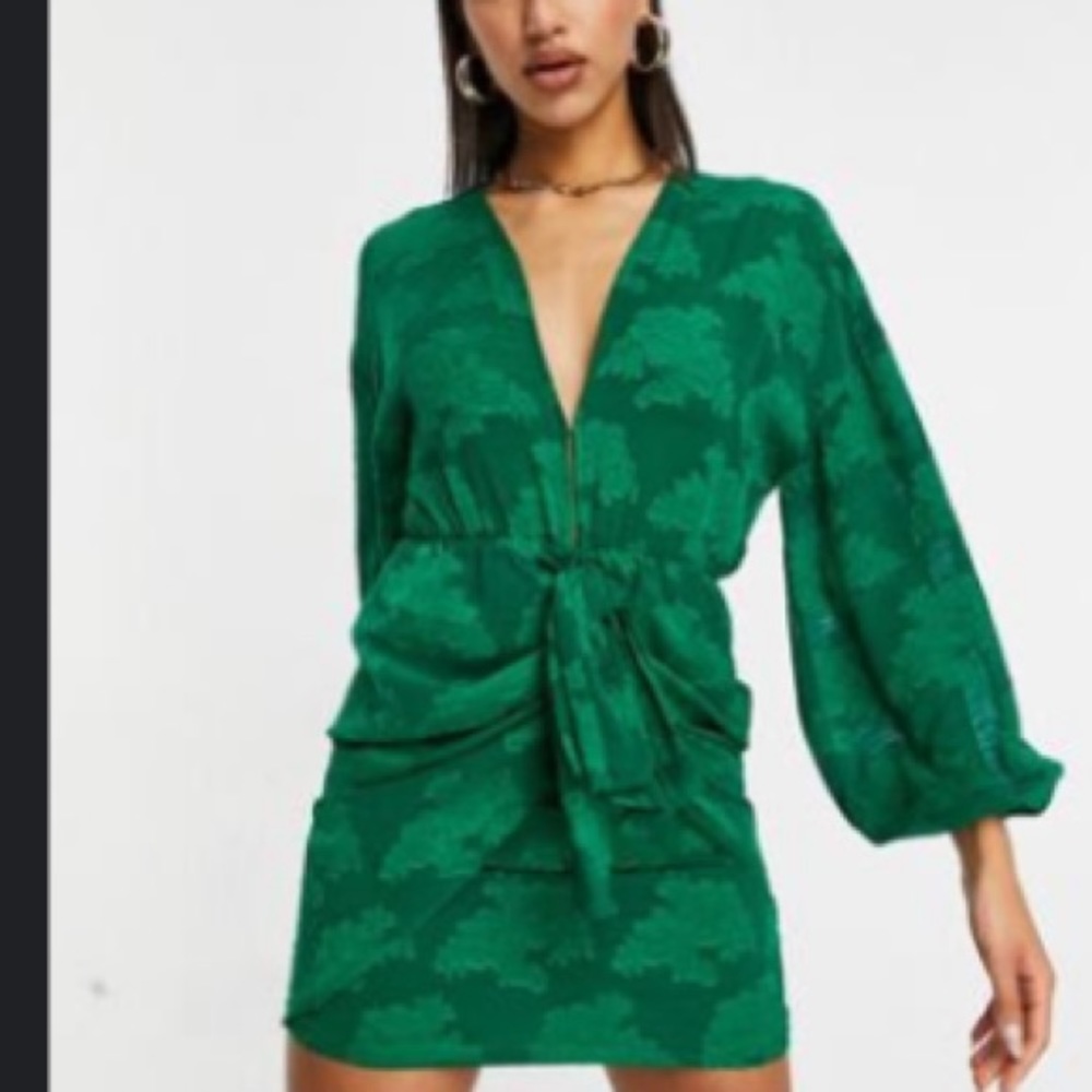 NWT. ASOS plunge neck, tie front, mini dress.